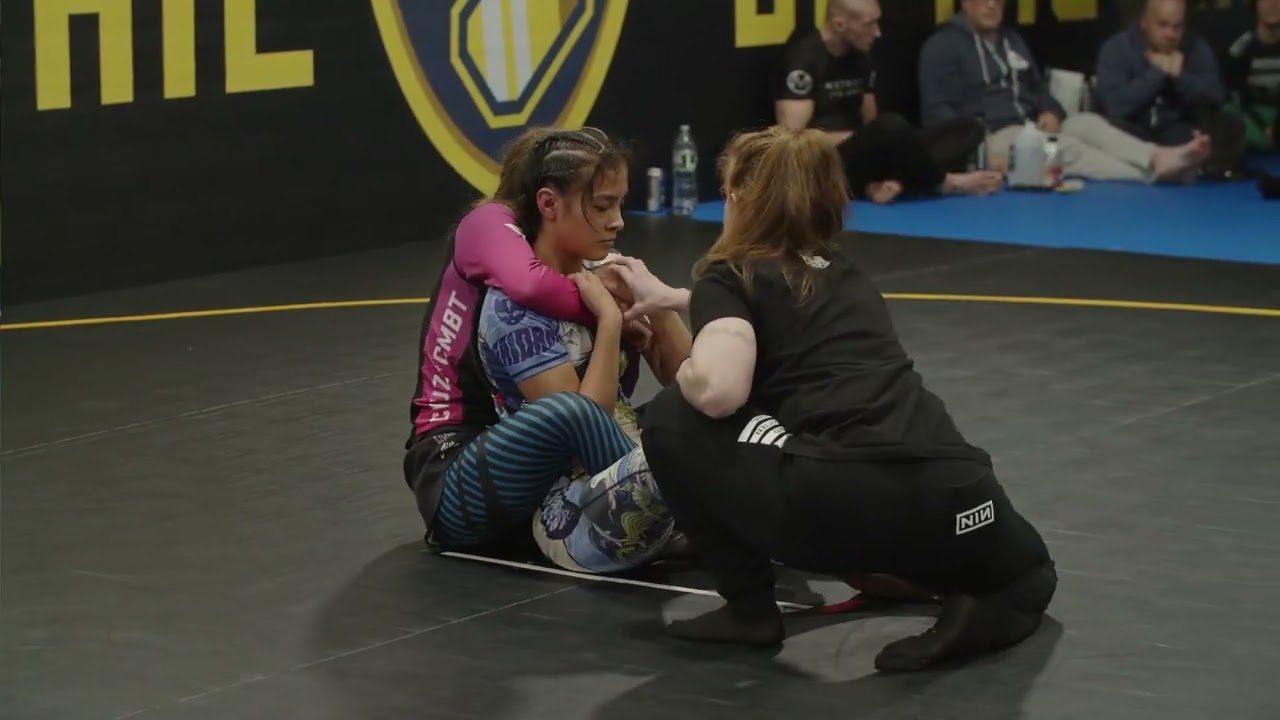Maiya Lang VS Michalynda Lamere at HCS 9