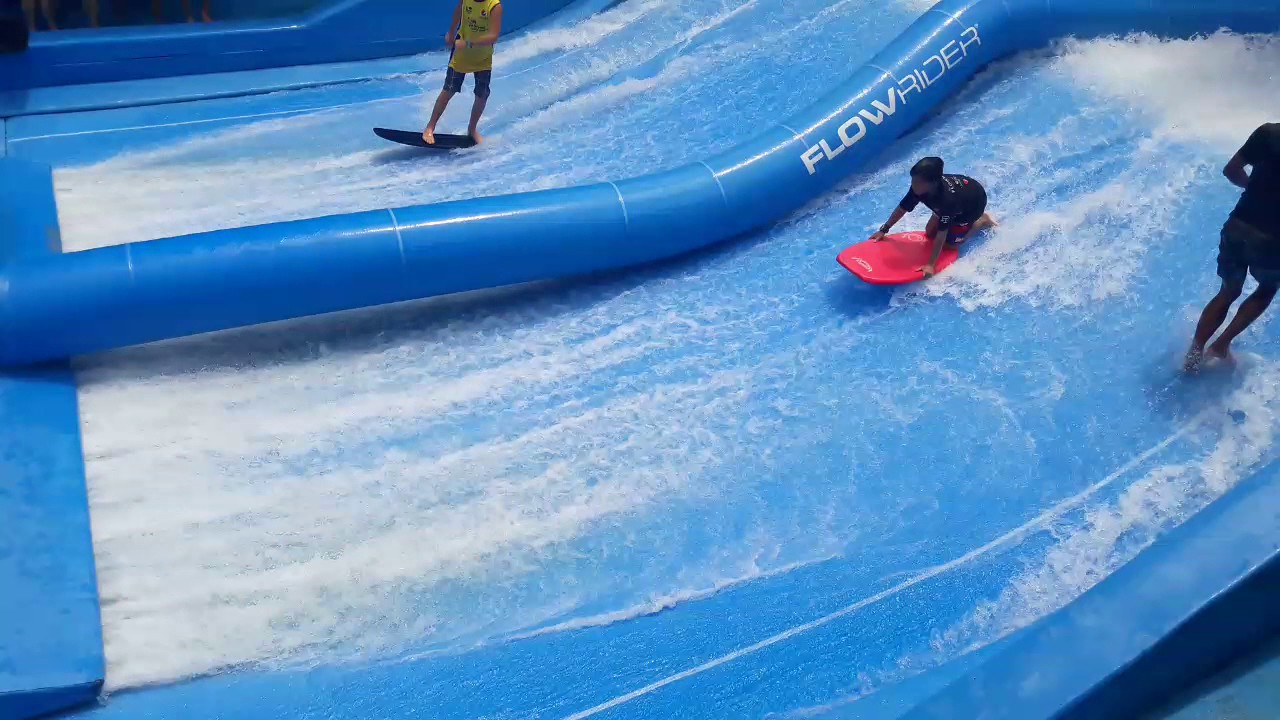 Patrick's bodyboard skill on Flowrider machine at CNamazone