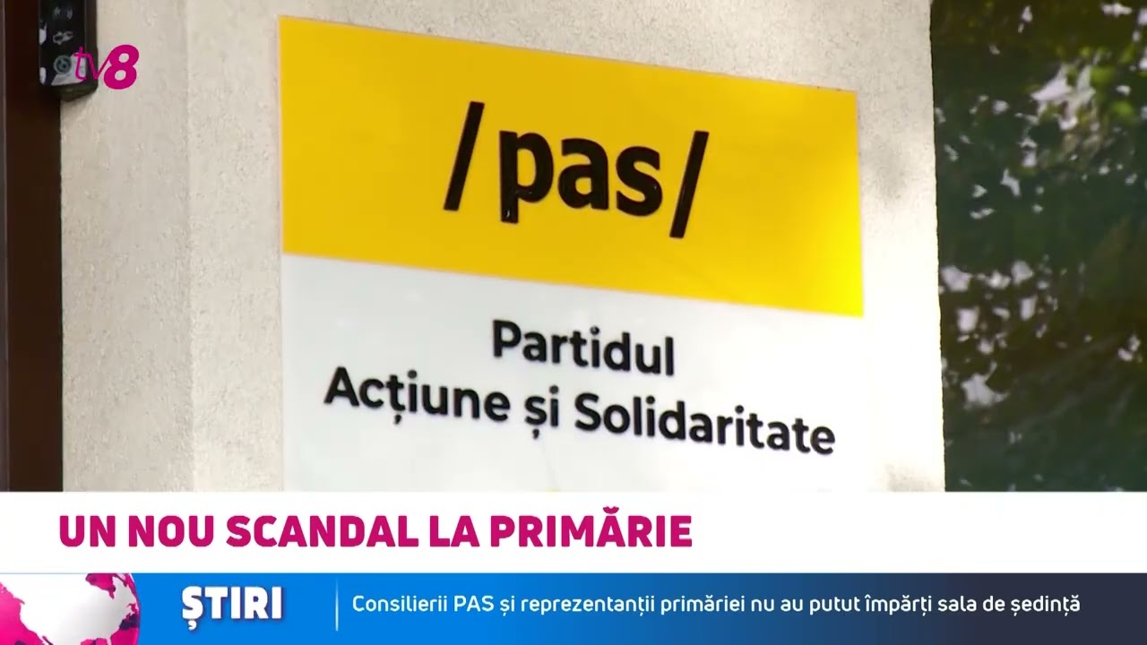 Scandal cu poliție la Primăria Chișinău: Nu au putut împărți sala de ședințe