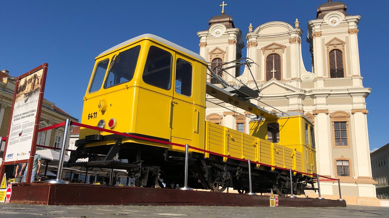 Az ELSŐ IKERPÁR és az ELTÉVEDT ÖREG * 🚉🇷🇴 * Két furcsa villamos, meglepő helyen