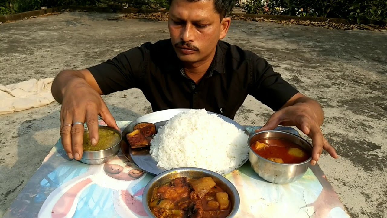 Siter Dupure Lunch Korlam | Desi Murgi Alu Diea Jhol Sathe Fulkopi Rui Mach | Jut Valo Laglo