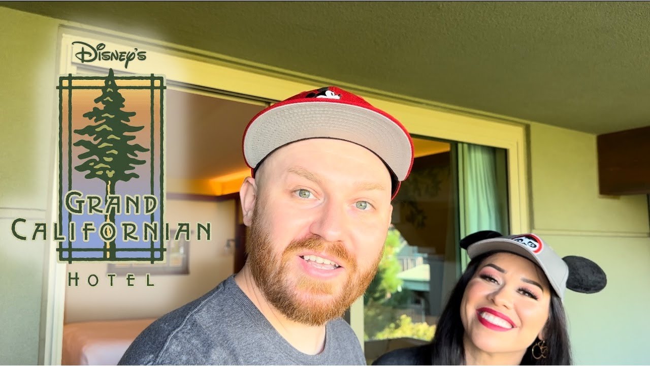 Disney's Grand Californian Hotel 2 Queen Theme Park View Room Tour At The Disneyland Resort