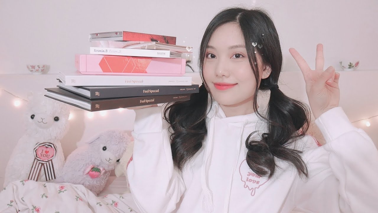 Huge Kpop Album Haul Part 2 (Girl Groups 💖 Twice, fromis_9, Red Velvet)