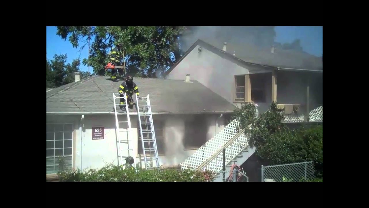 Menlo Park Firefighters fight East Palo Alto Fire on Scofield Ave, March 2010.wmv
