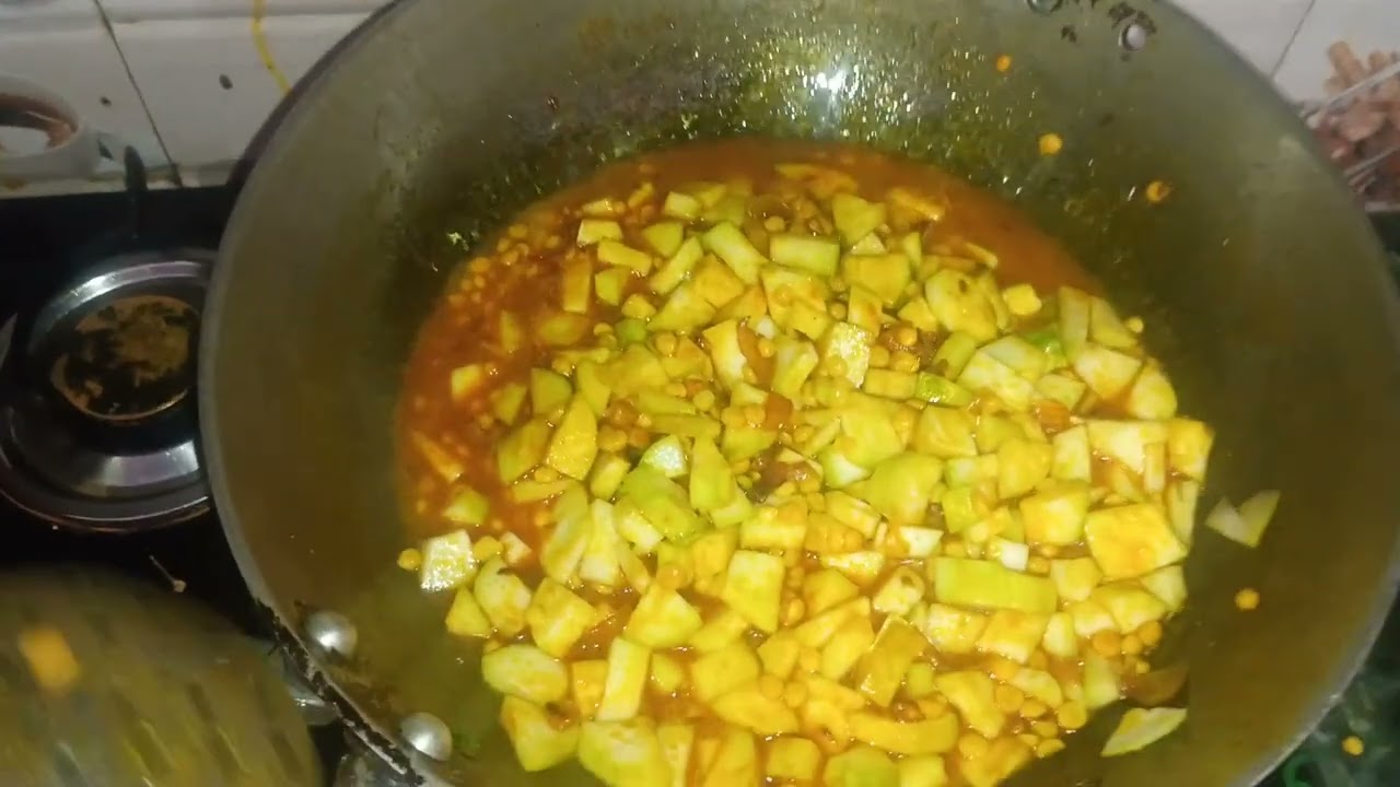 Lauki banane ki recipe subscribe please 🙏🥺#recipe #cooking #minivlog 