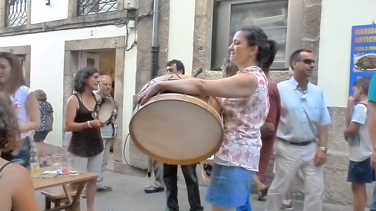 galician music in the streets of Santiago de Compostela