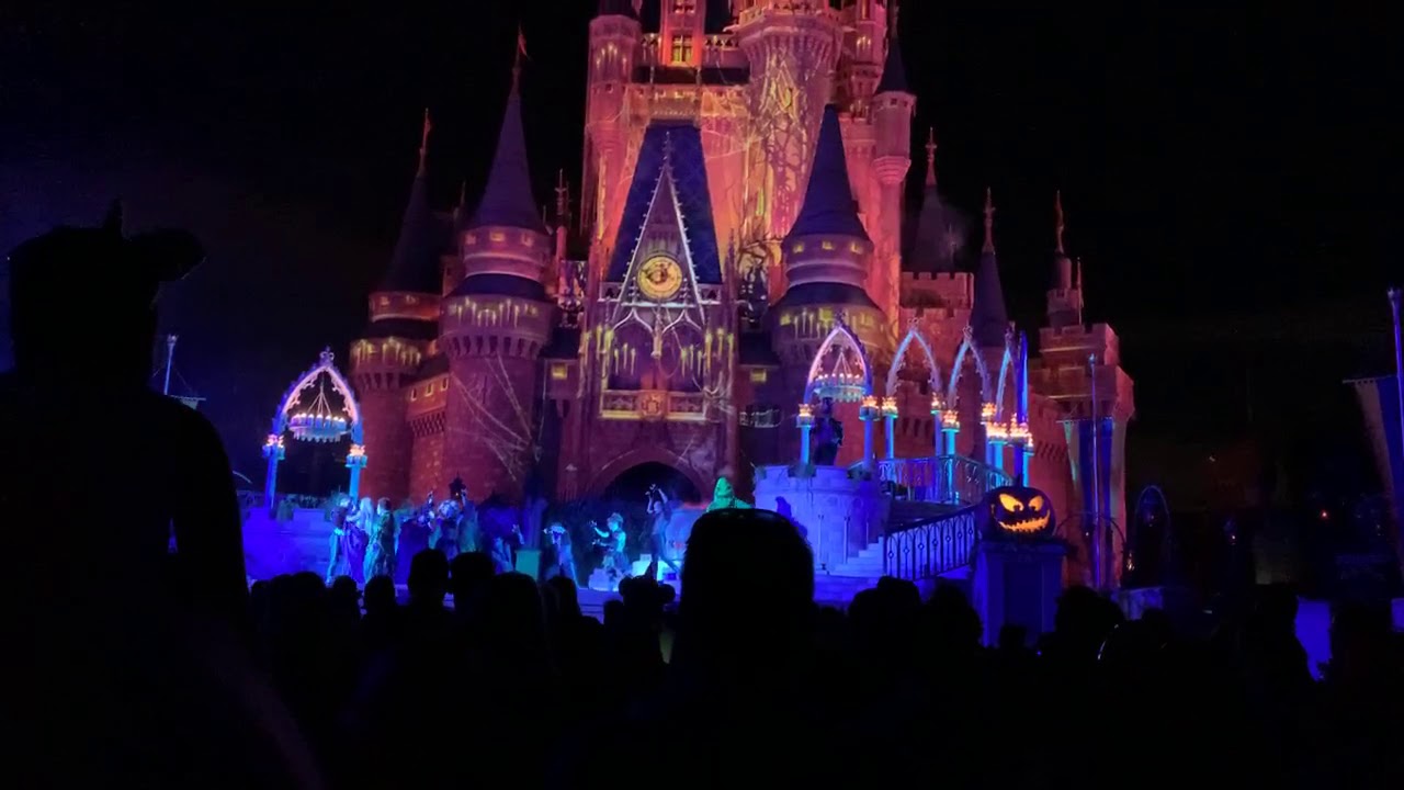 Hocus Pocus Villains Spelltacular 2019