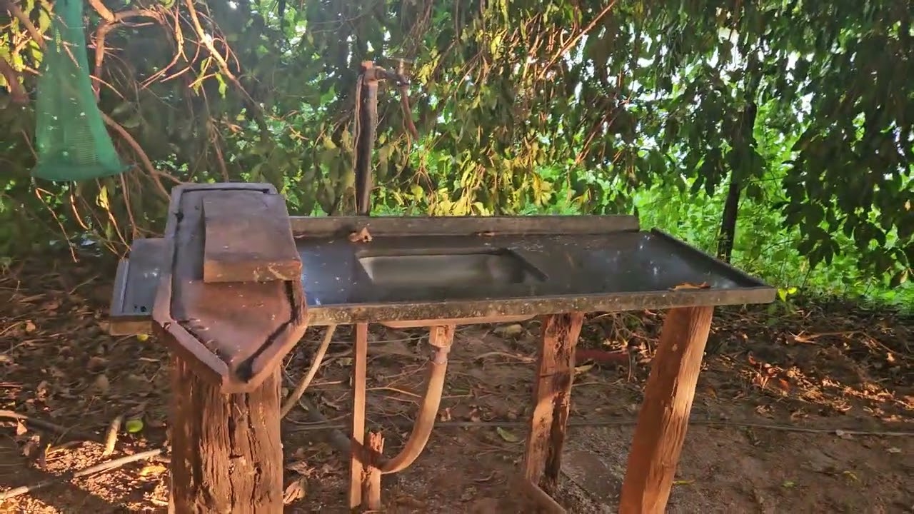 Detalhes da parte debaixo do rancho, um entardecer diferente...03/04/25