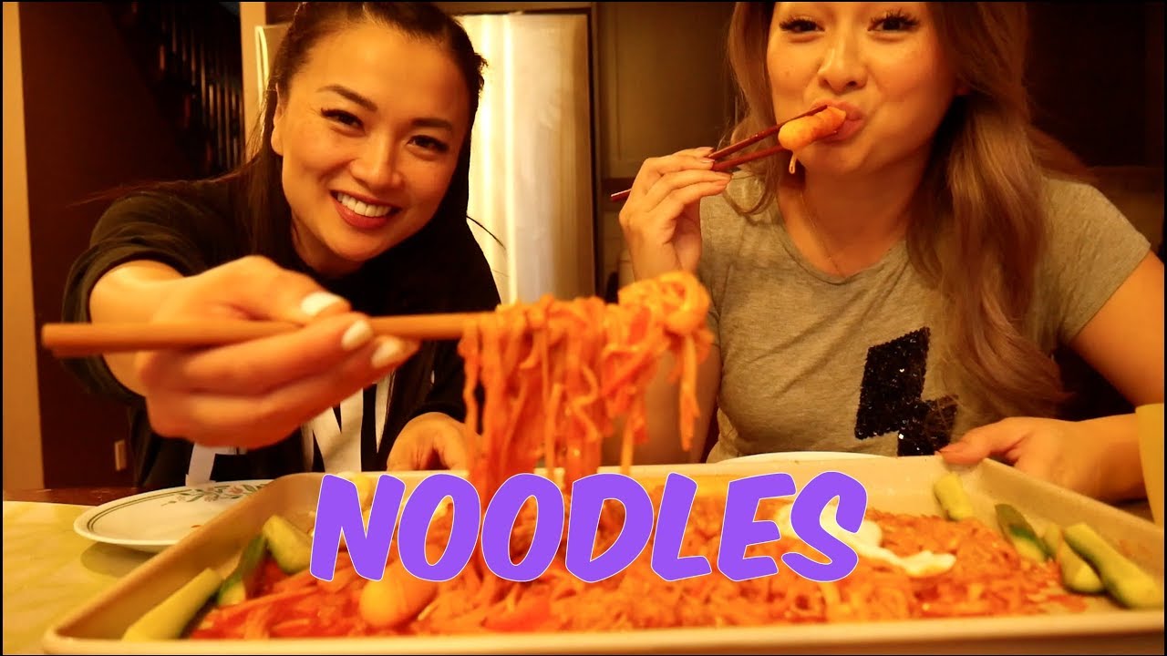 Fire Noodle STEW TYPE *Lets eat with my sister | SASVlogs