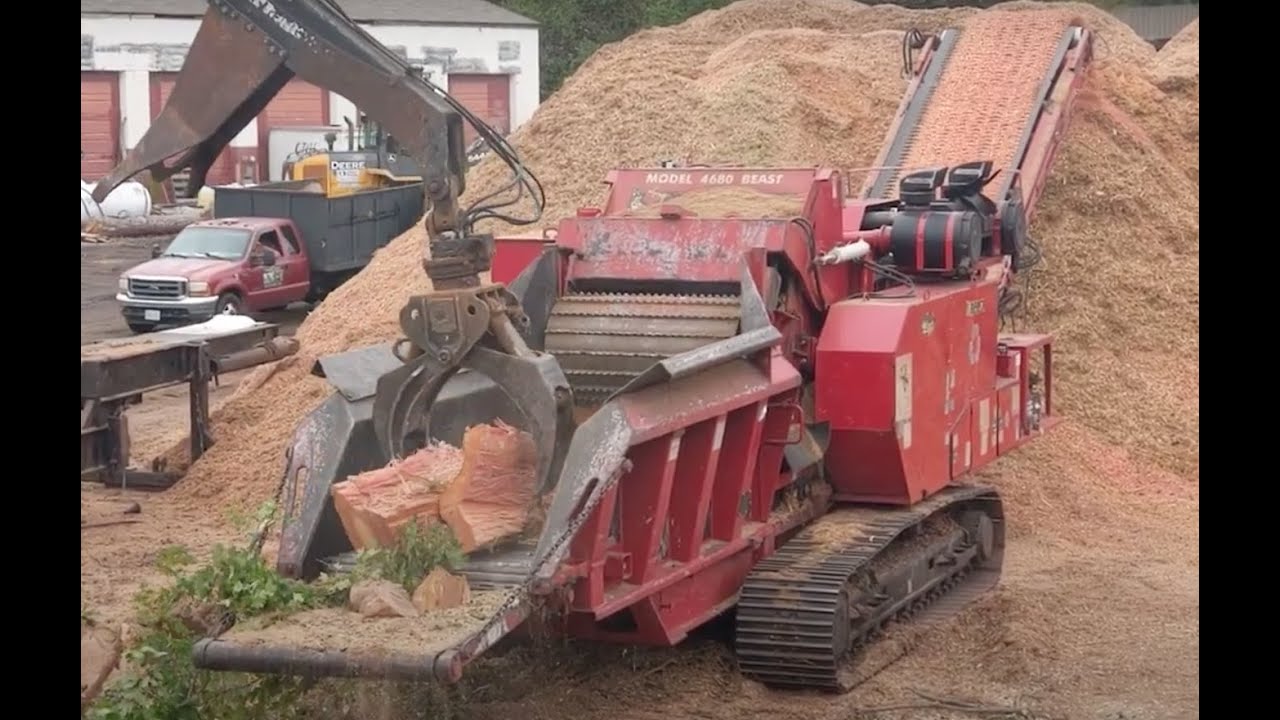 Bandit Beast 4680 chipping very tough material @banditchippers