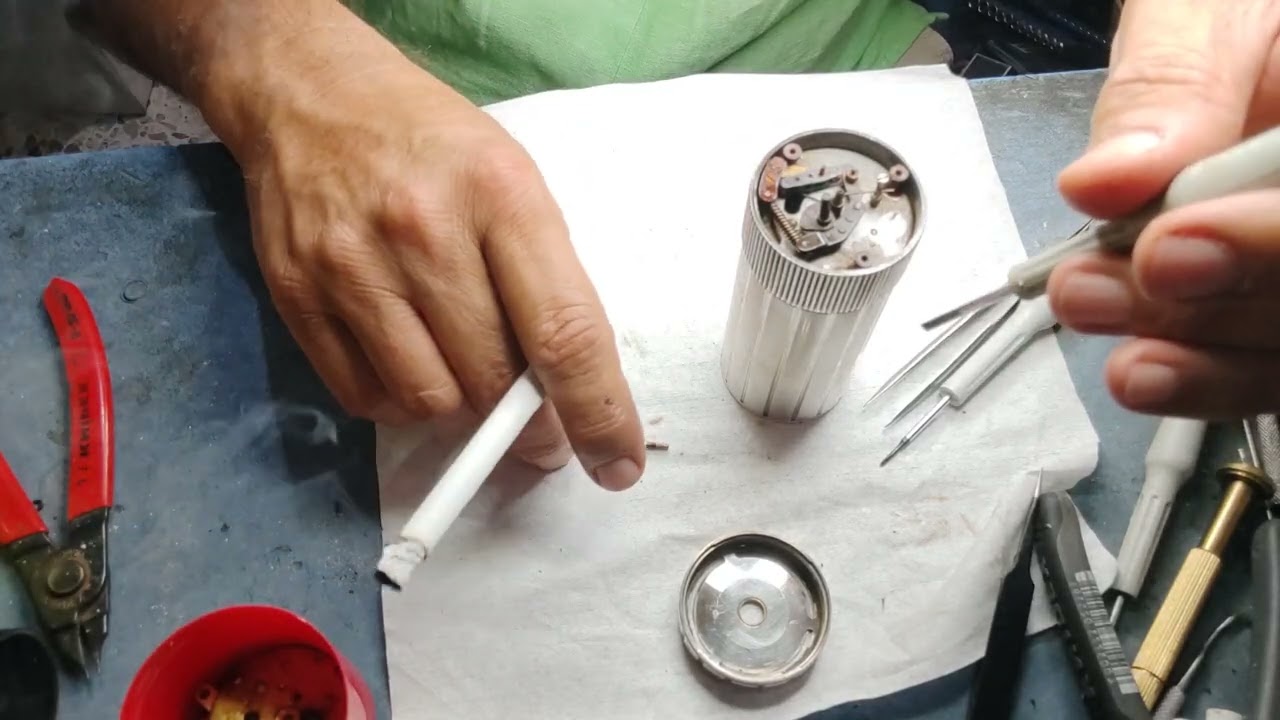 Dupont Table Cylindrical Lighter Accendino Encendedor repair disassembly and reassembly 1 part