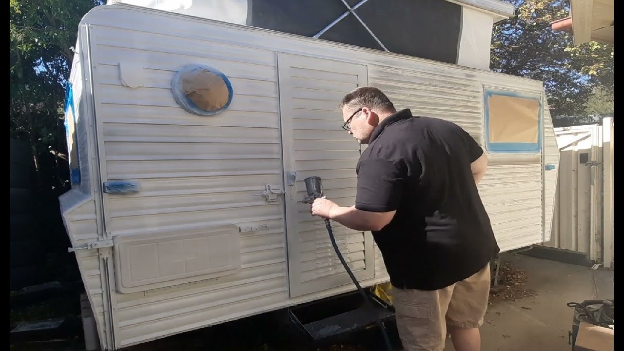 Painting our Caravan in 2pk  looks amazing!