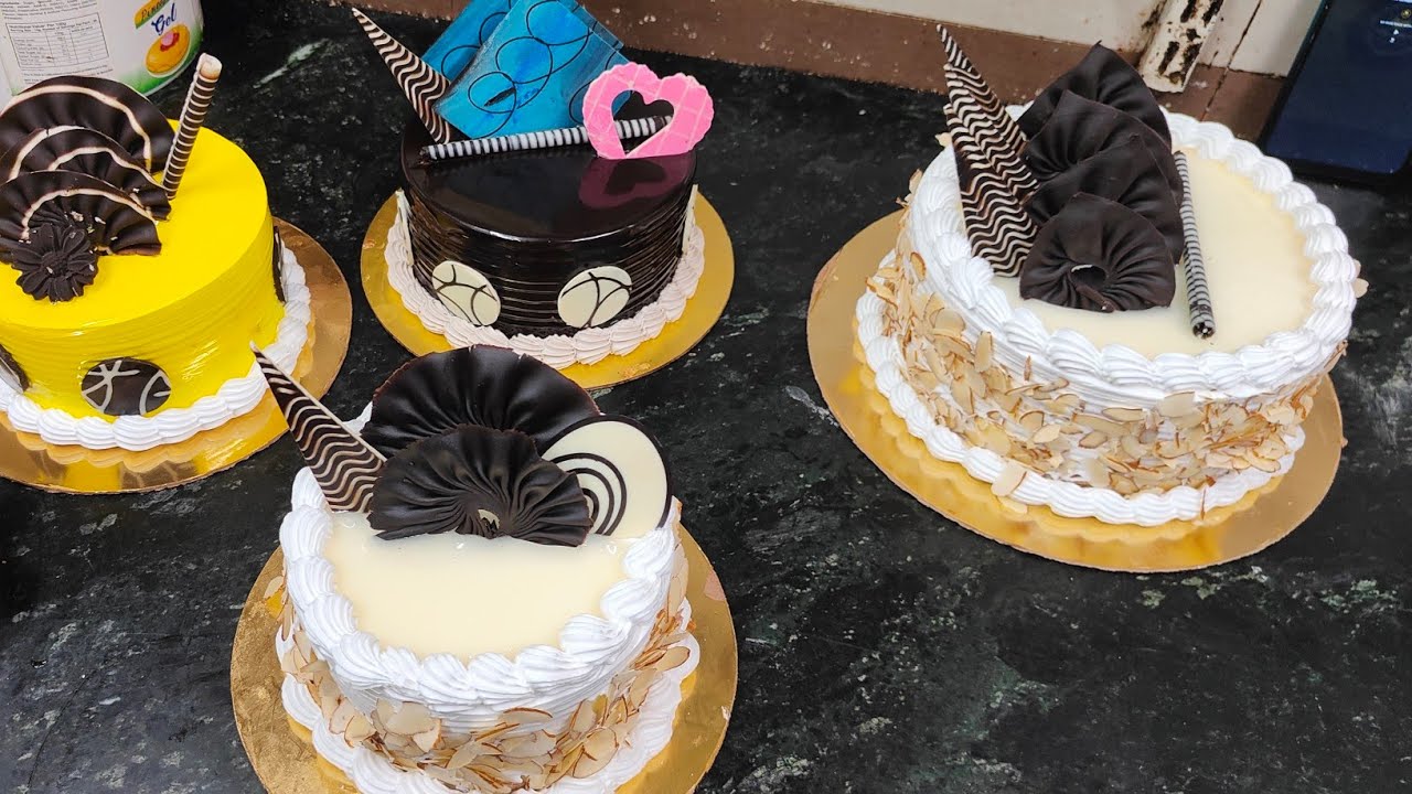 cool cake frosting and garnishing live like share and subscribe