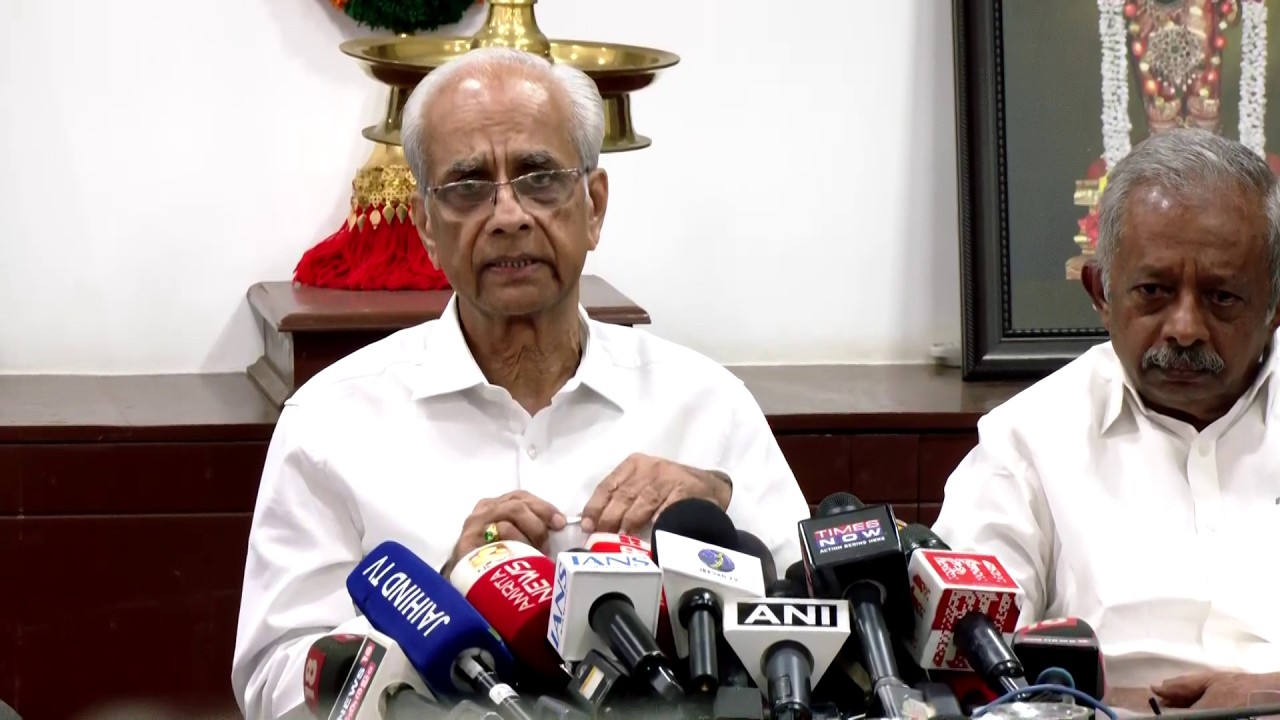 അയ്യപ്പ സംഗമം ഓഡിറ്റ് റിപ്പോർട്ട് വിവാദം: ദേവസ്വം ബോർഡ് പ്രസിഡൻ്റ് കെ ജയകുമാർ മാധ്യമങ്ങളെ കാണുന്നു