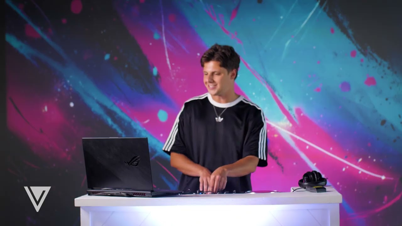 Vibrant Sounds | DJ Dylan (aka Hausstyle) In-Studio Mix