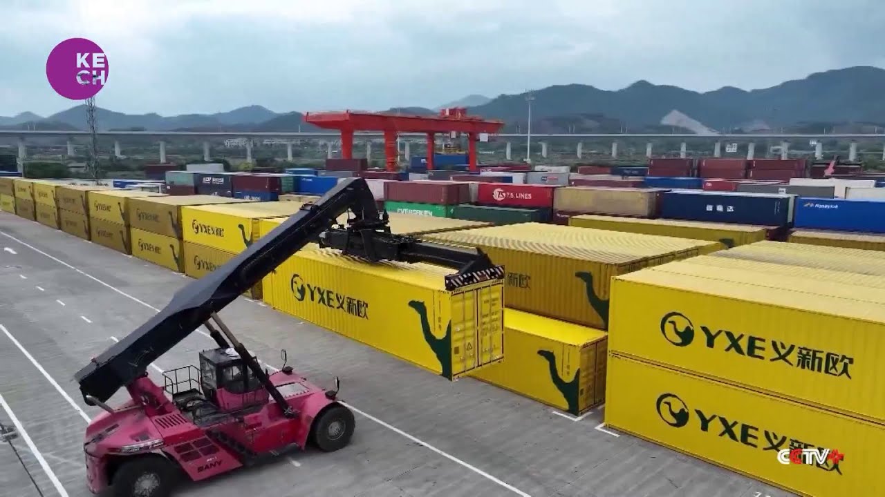 China-Europe Freight Train Service Records Double-Digit Growth in Volume