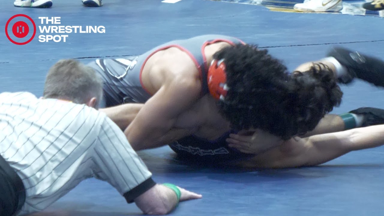 132 - Armando Aguilar Rodriguez  of Palatine [R] v. Gael Garcia of Niles North [G]
