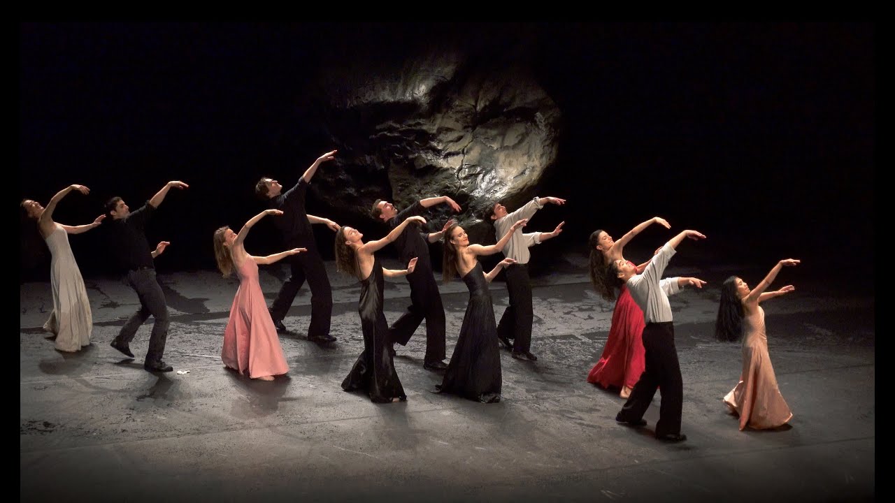 PINA BAUSCH / TANZTHEATER WUPPERTAL - VOLLMOND 2 - THEATRE DE LA VILLE, PARIS 2025