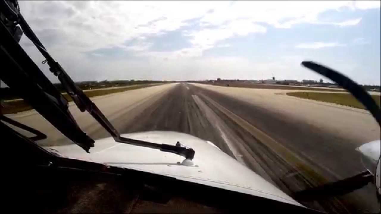 KEYW Key West, FL /USA - Visual Approach & Landing RWY 09 Cheyenne II PA31T