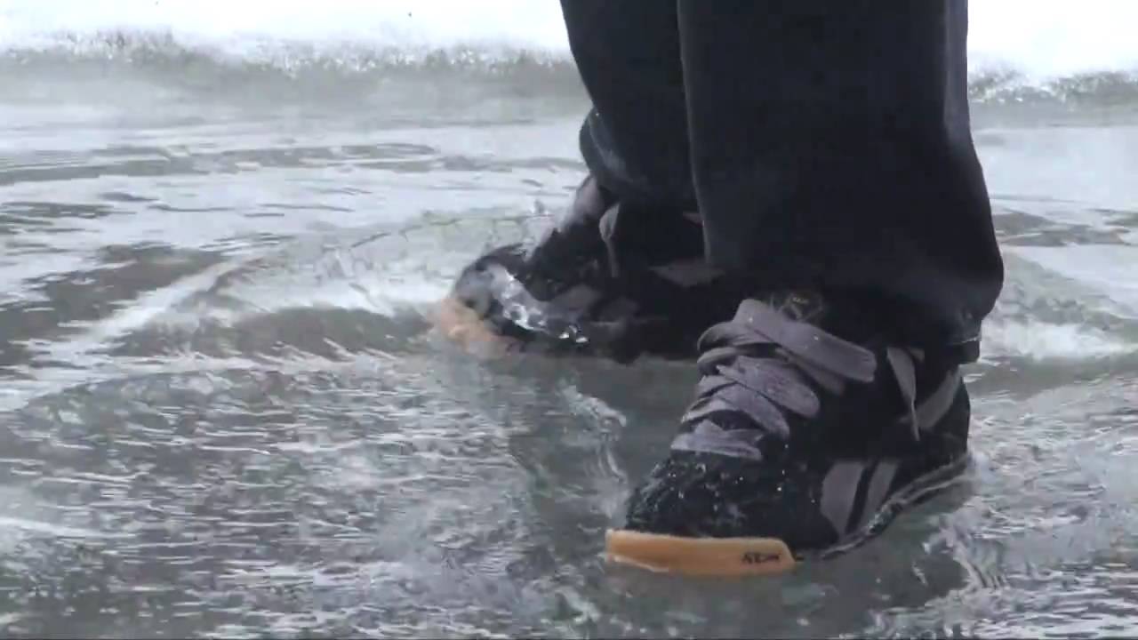 Sneaker Skating: Part 1 - The Sneaker Shuffle