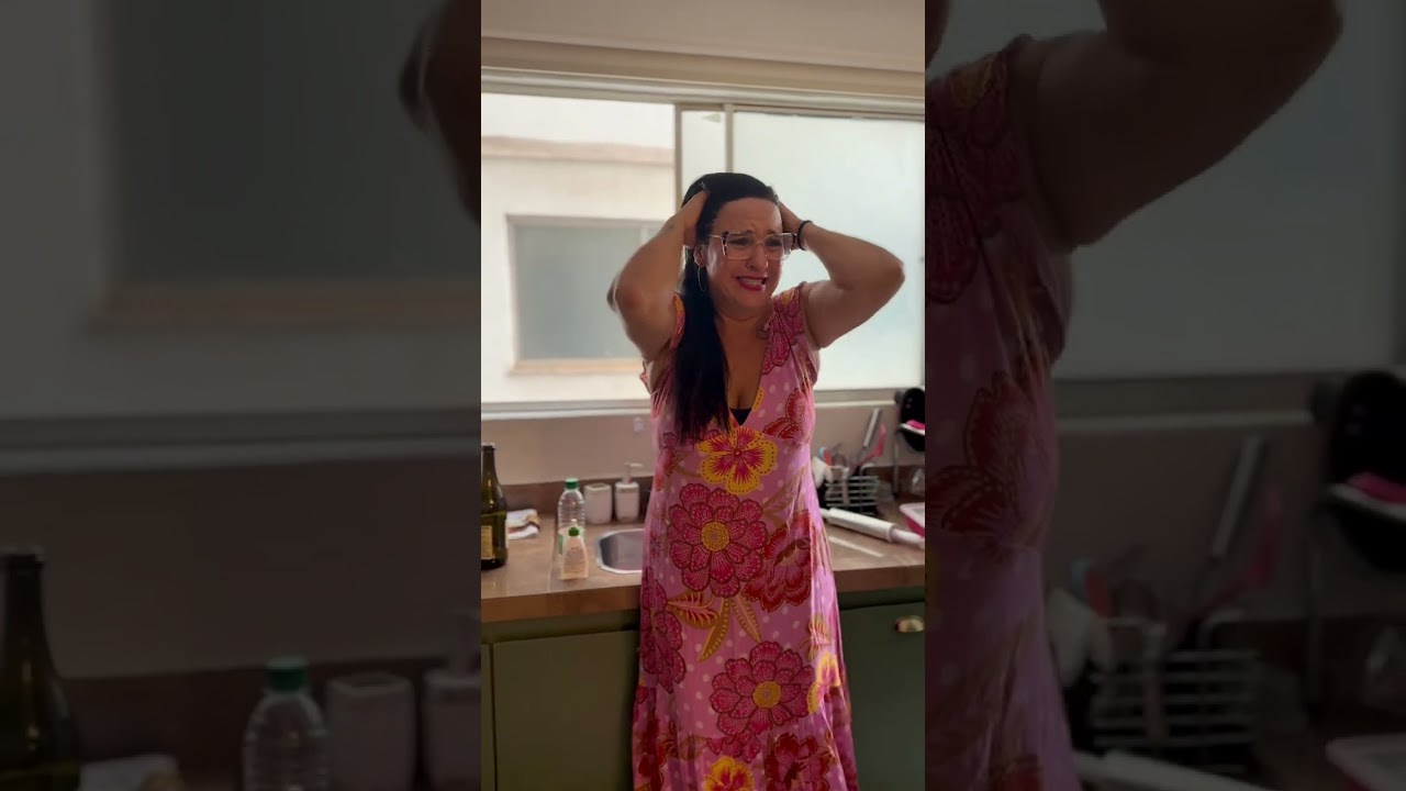 Pegou o marido com a prima na varanda só que não contava com isso 😔