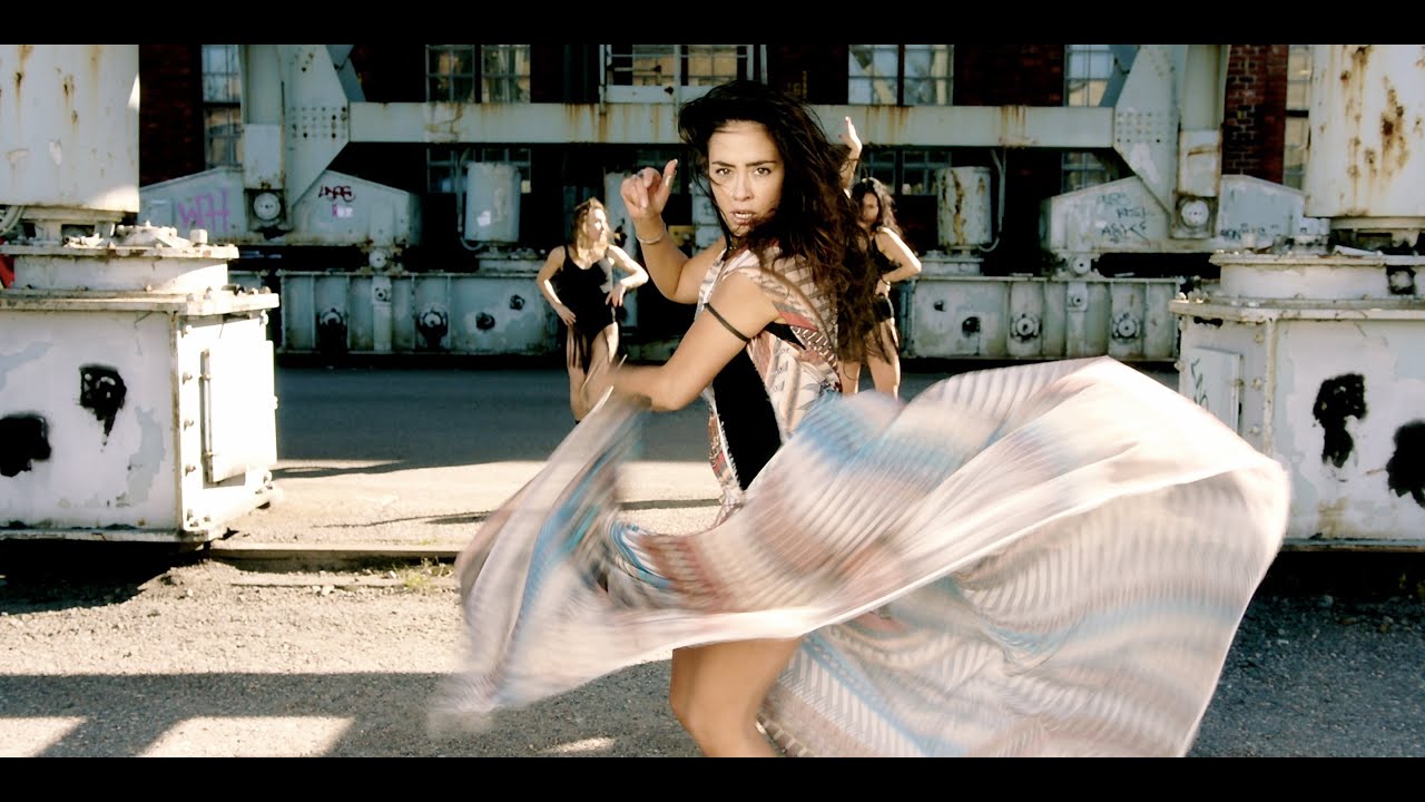 Sofia Zida - Guerrera
