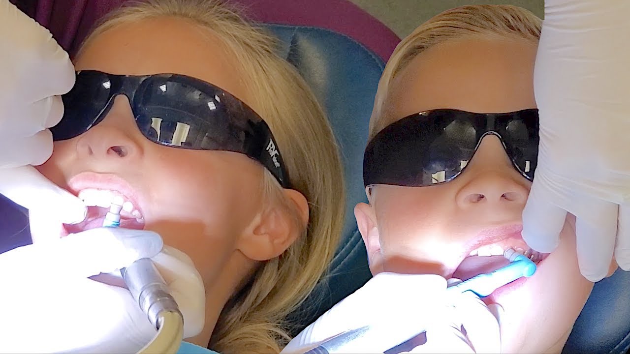 🦷LAST TO GET A CAVITY AT THE DENTIST WINS 💰 (Round 2)