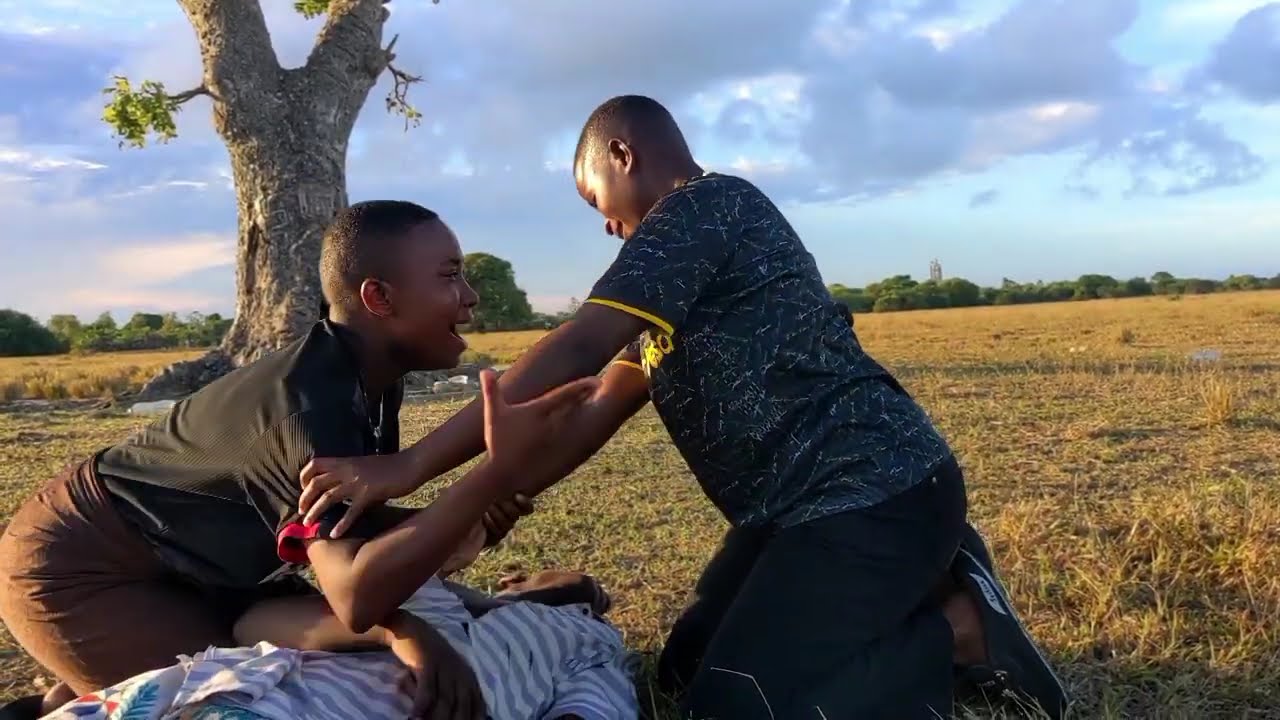 MUUZA MAKOPO 🇹🇿🇹🇿 short sadlove story💔