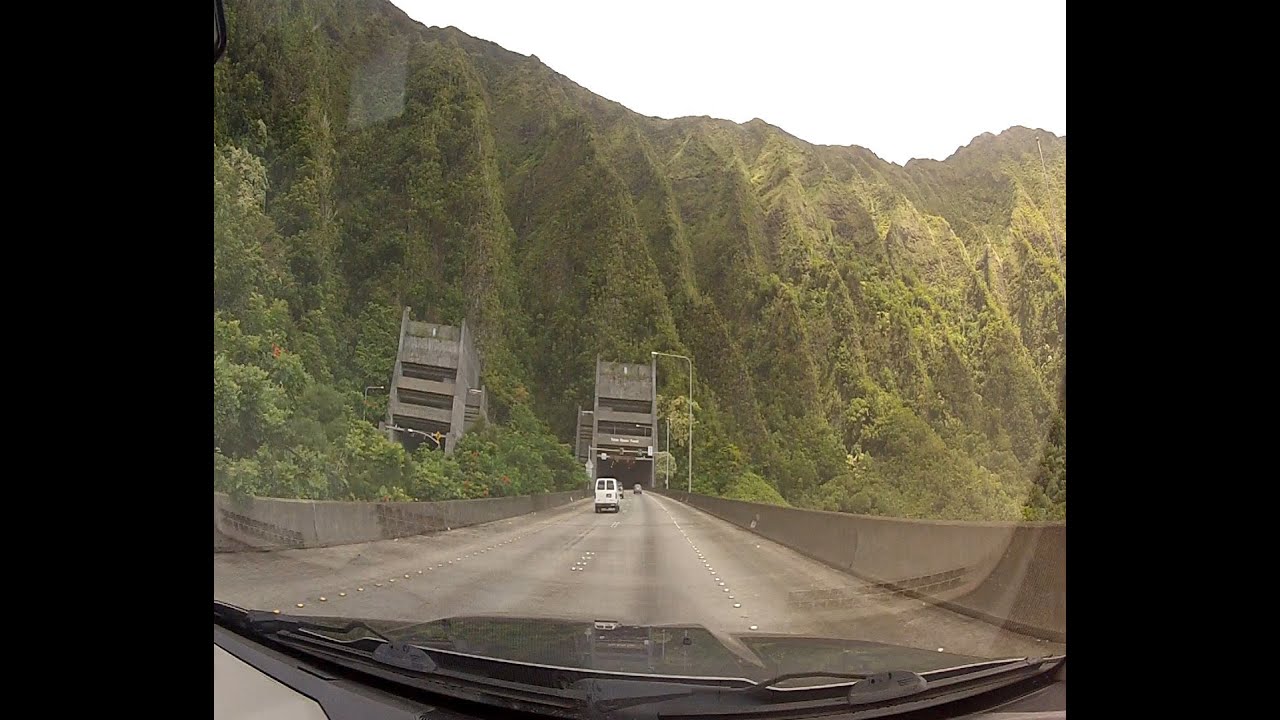 Driving Oahu's Famous H3