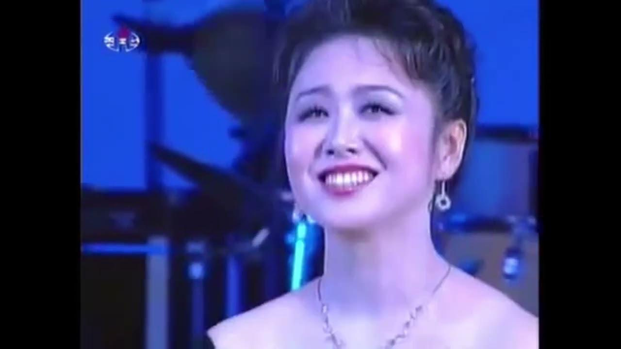 Chollima on the wing | 천리마 달린다 [rare version]