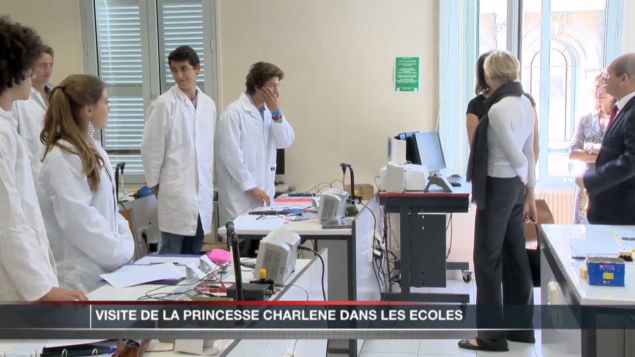 Visite de la Princesse Charlène dans les écoles monégasques