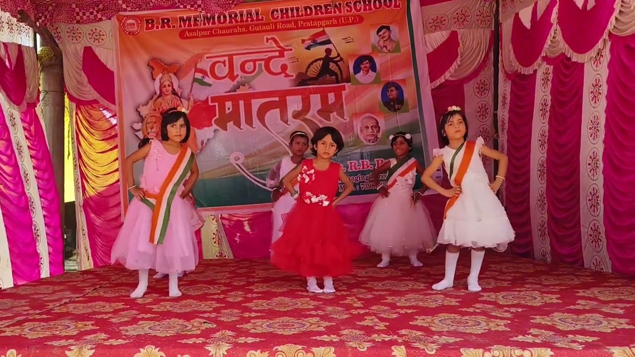 Dance by small students......