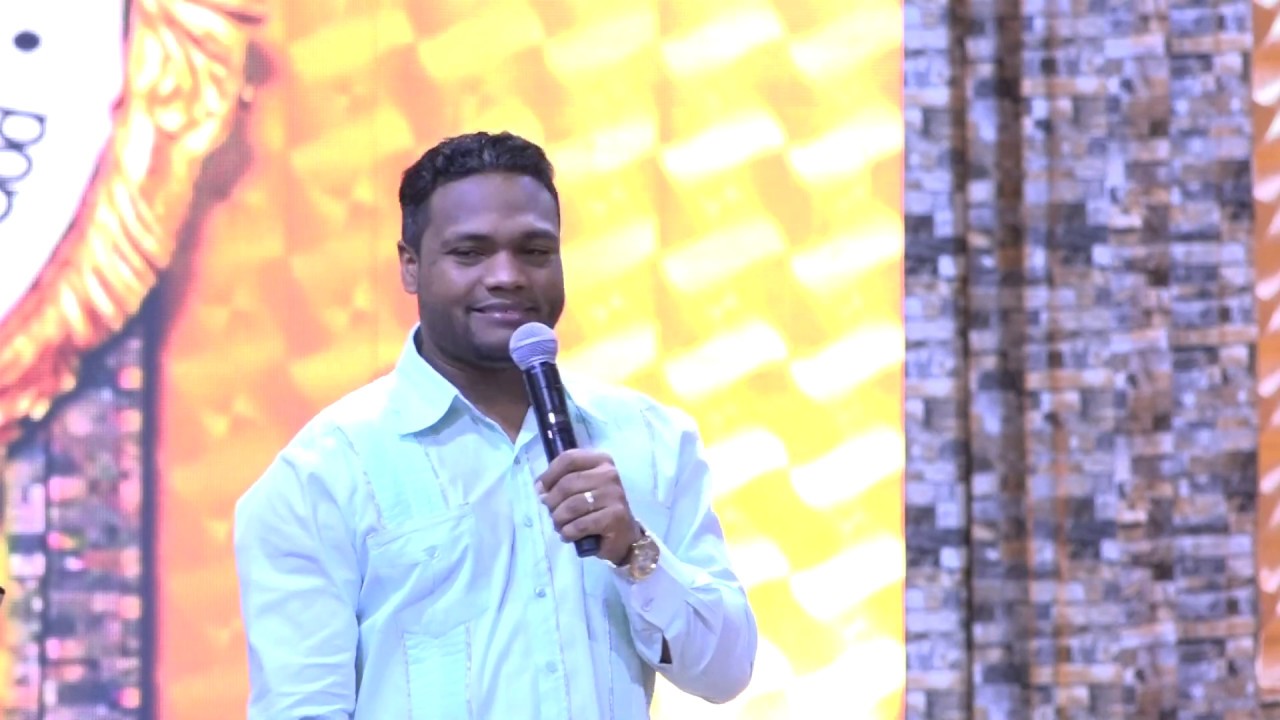 Persevering in the moment (Spanish and english sermon)