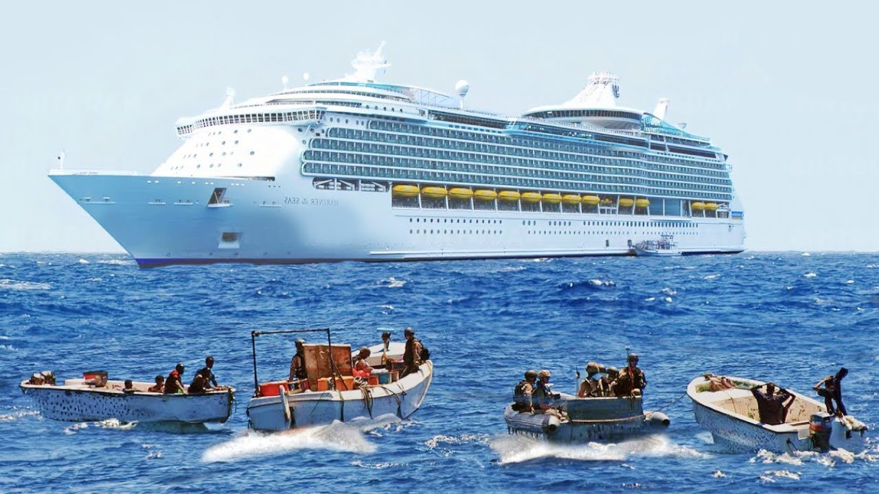 Cuando los PIRATAS SOMALIES Atacan CRUCEROS de Lujo, ASÍ es Cómo se DEFIENDEN
