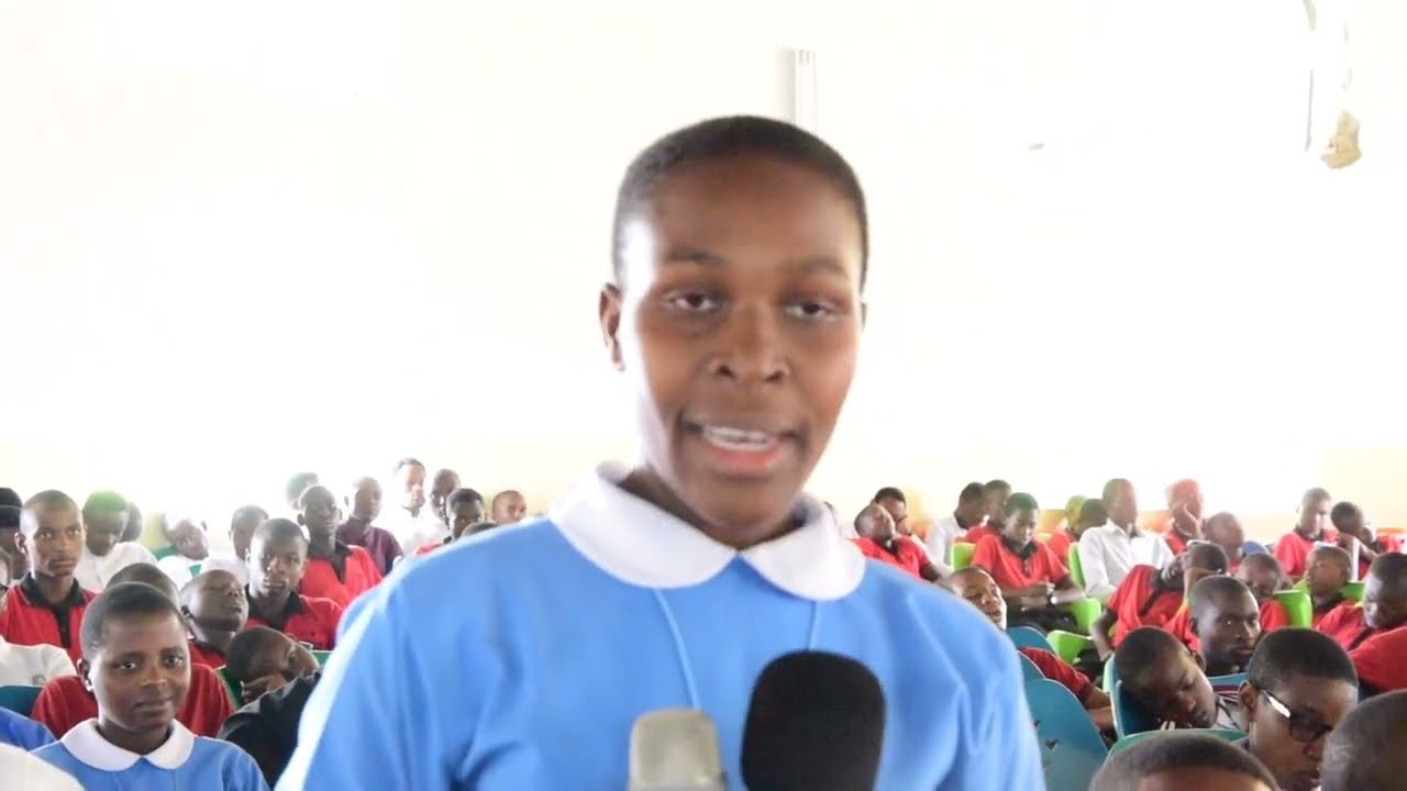 Waseminaristi na Walelewa wa Utawa wauliza maswali katikati Hija yao 18/10/2025