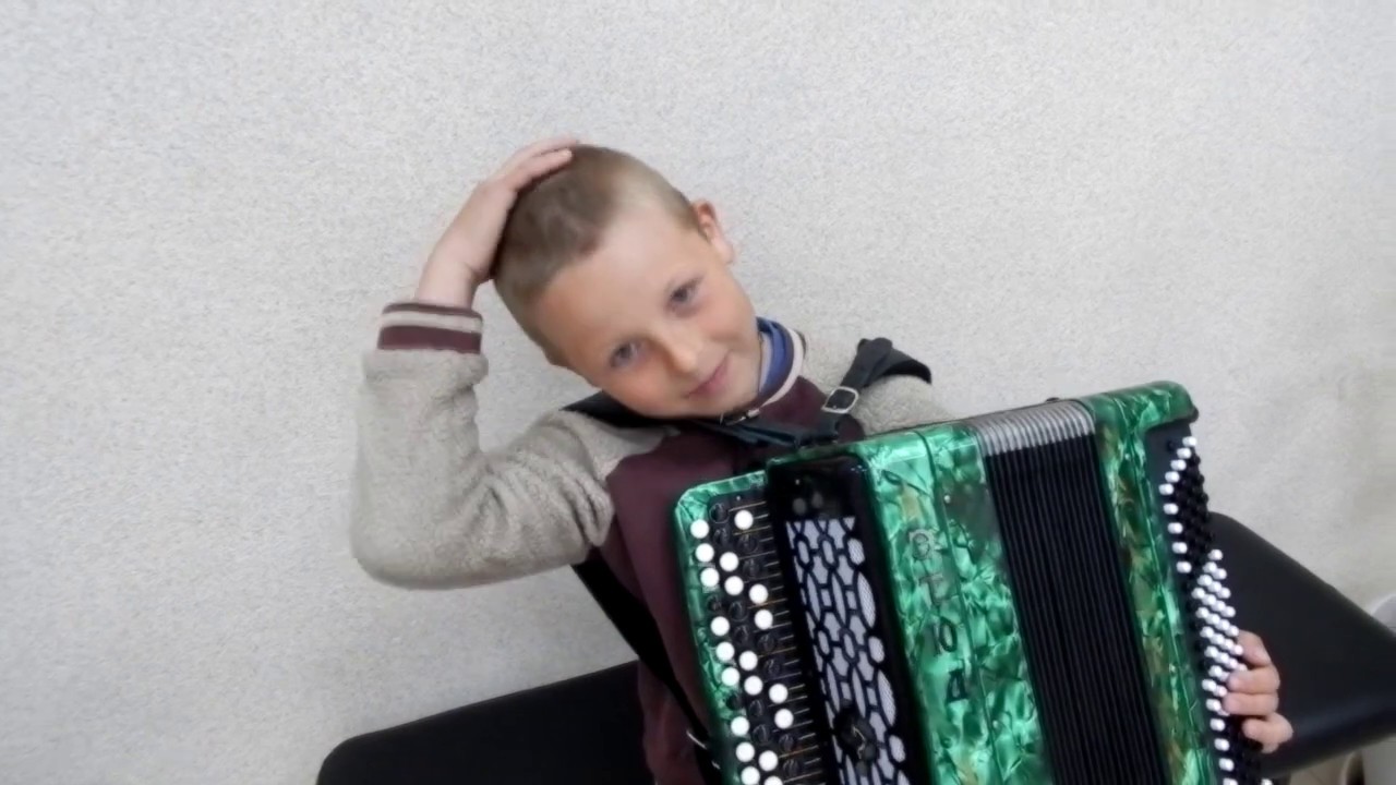 Иван Пингин,  10 лет- Три танкиста (баян) с. Большие Уки, Омская обл.