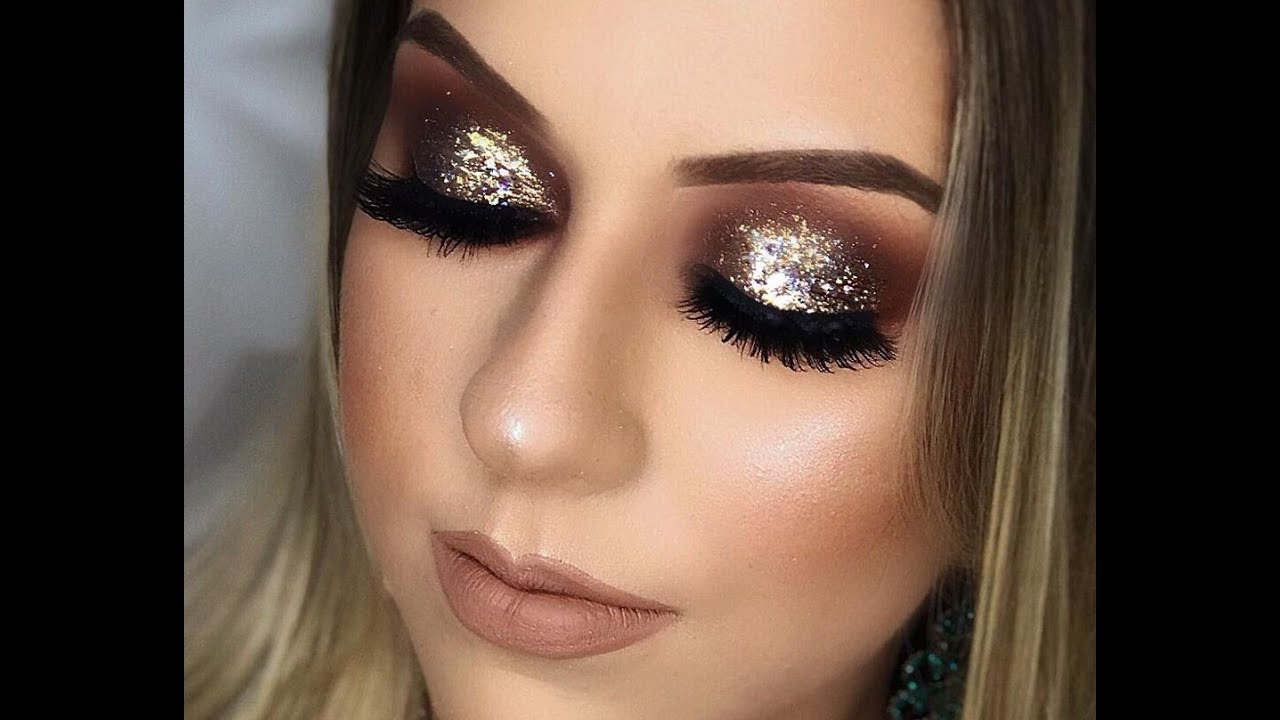 Maquiando cliente #42 Esfumado Glam com Glitter Multicromático