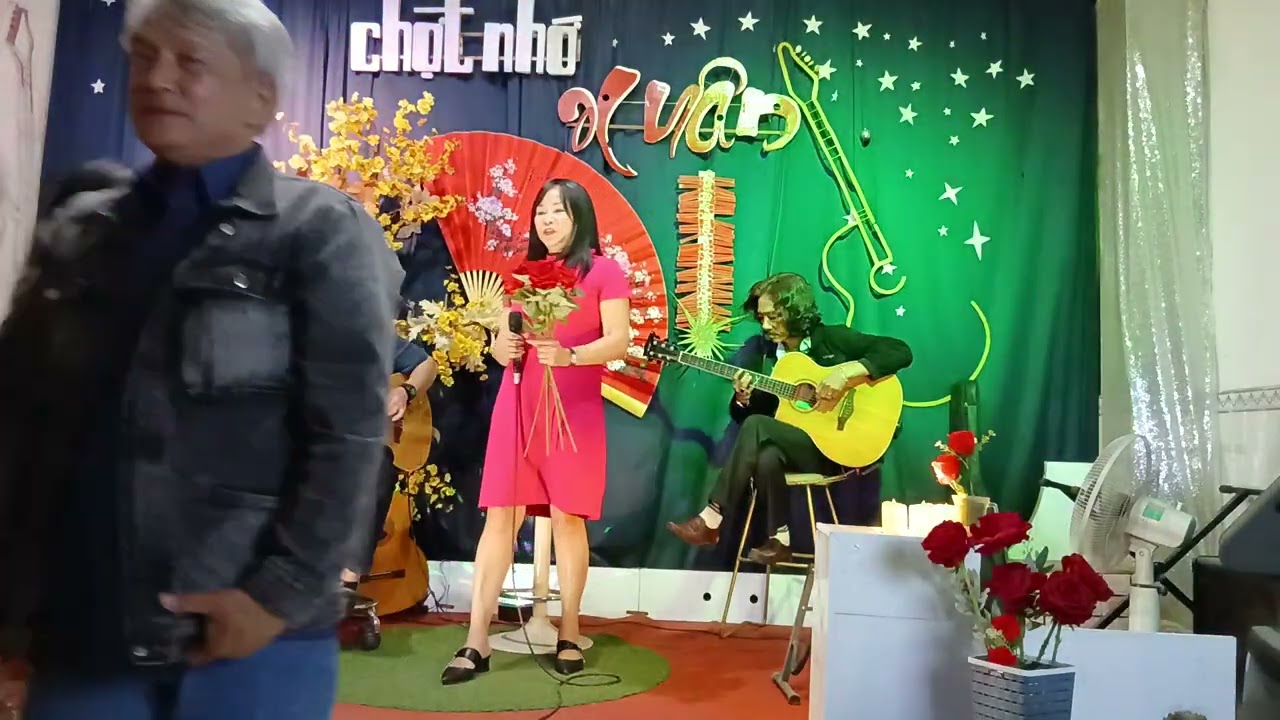 Ck . Xin còn gọi tên nhau . St . Trường Sa . Tb . Bích Phượng