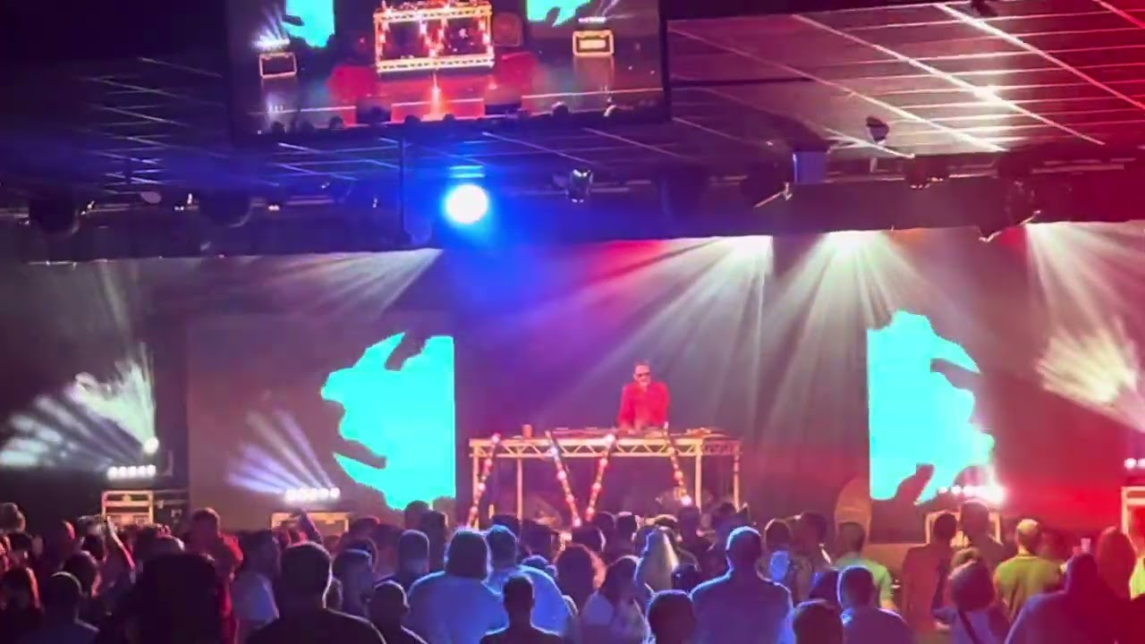 Paul Chuckle DJ Butlins Bognor Regis (90s Reloaded Weekend)