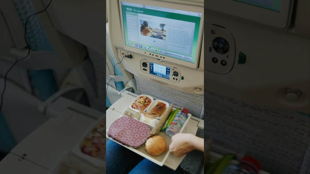 Economy Class ASMR: The Relaxing Sounds of Flying Emirates