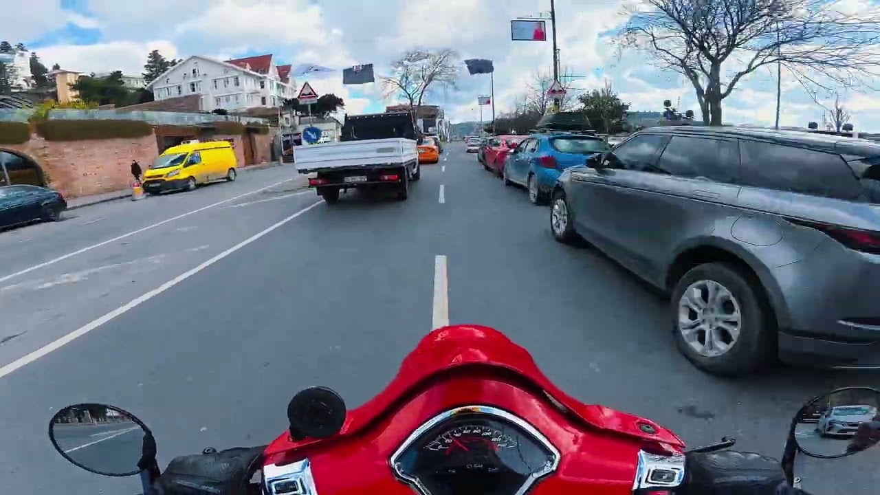 Rüzgarlı Bir İstanbul Gününde Vespa ile Ortaköy → Bebek POV Sürüş 🛵🌬️