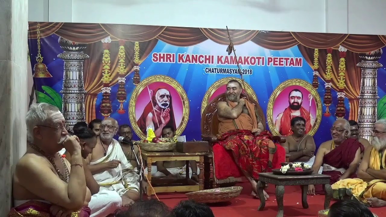Mullaivasal Shree R. Krishnamoorthy Shastrigal addresses the Paurohita Sabha