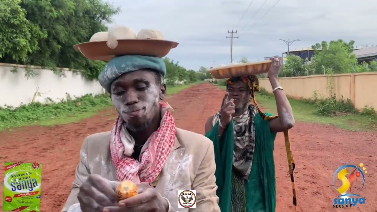 Le Fou Woroli et son ami Diabate vendeur de savon gabacourouni
