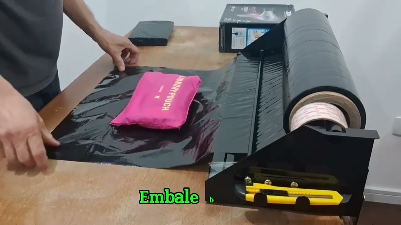 Embaladora com filme pvc preto transparente kraft