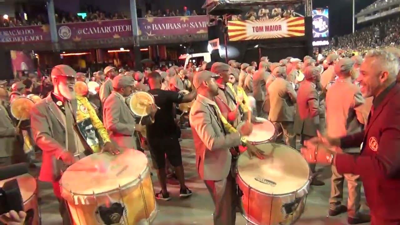 DESFILE OFICIAL TOM MAIOR BATERIA TOM 30 CARNAVAL 2026