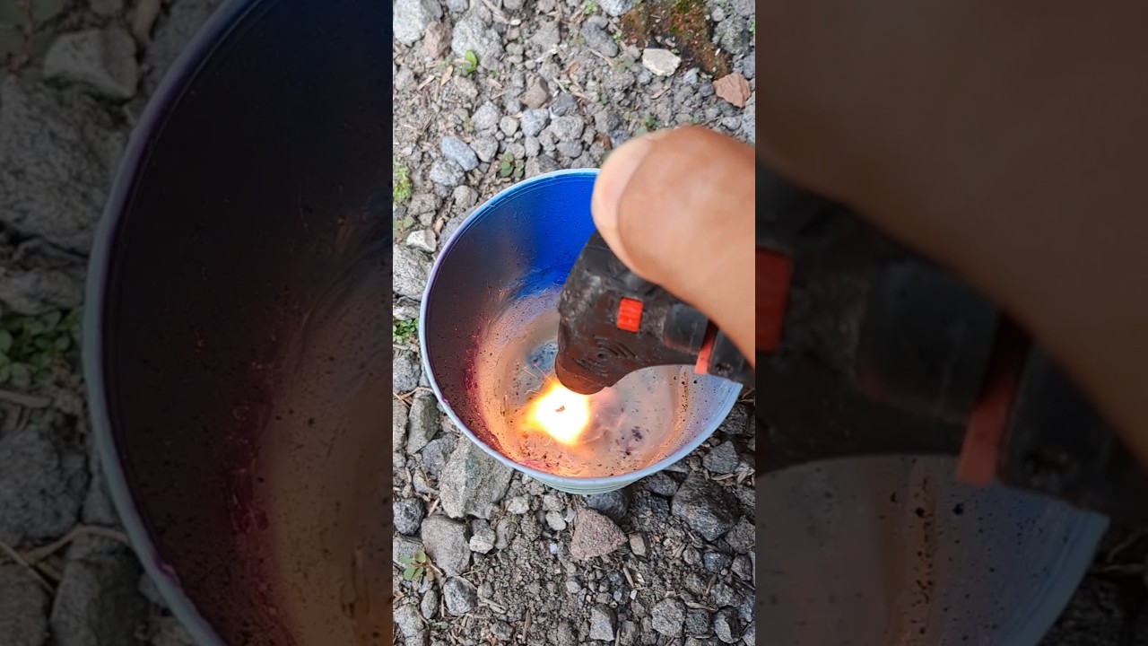 Glass vs Smoke Bomb &ndash; You Won&rsquo;t Believe This! 😳 #SmokeBomb #CrazyTrick #GlassExperiment