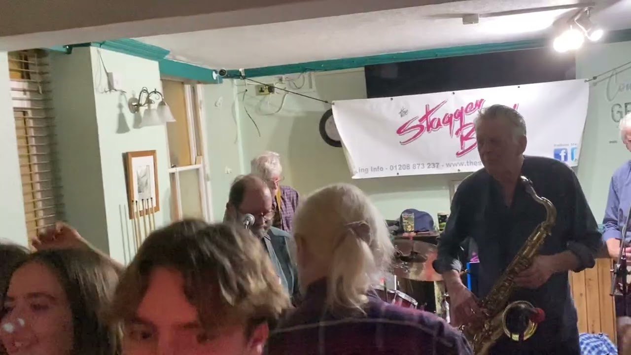 The Stagger Band playing Woolly Bully - a Sam The Sham & The Pharaohs number!