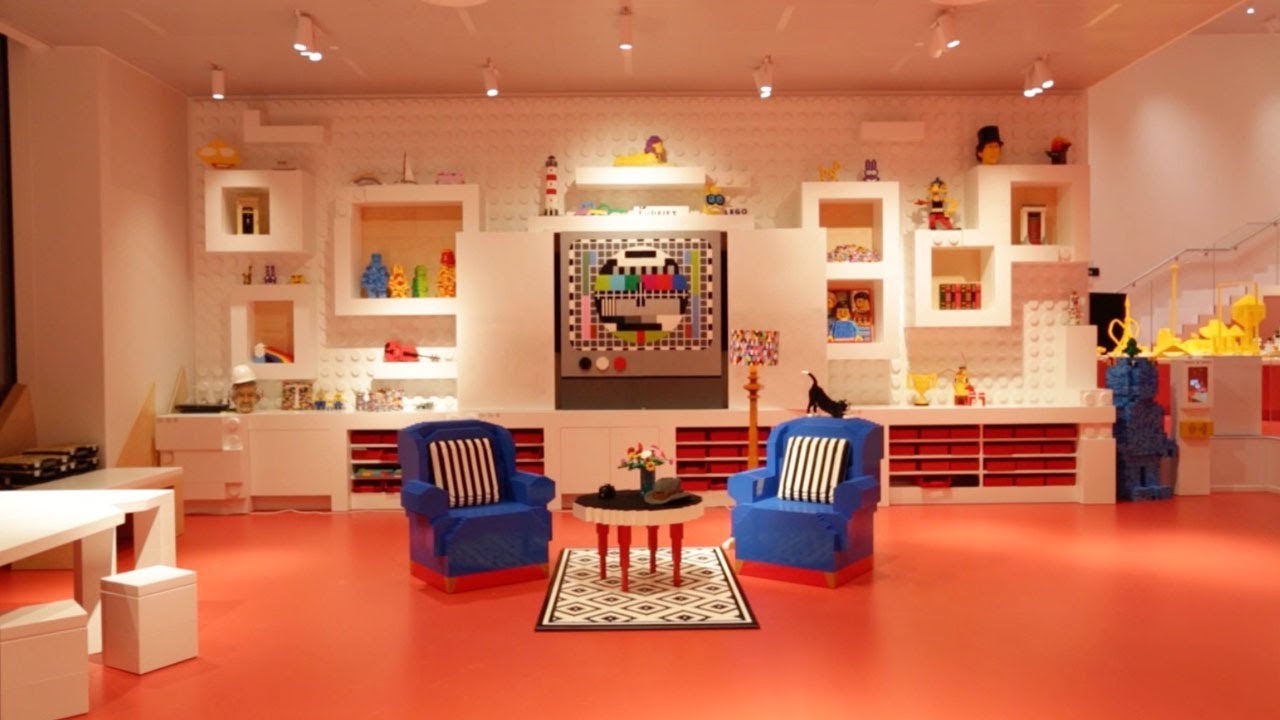 Family Stay In House Made Of Lego