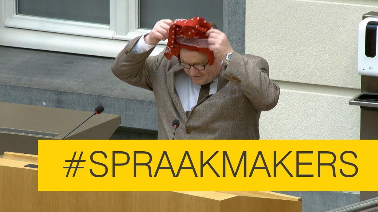 “Steek dat sjaaltje in uw mond