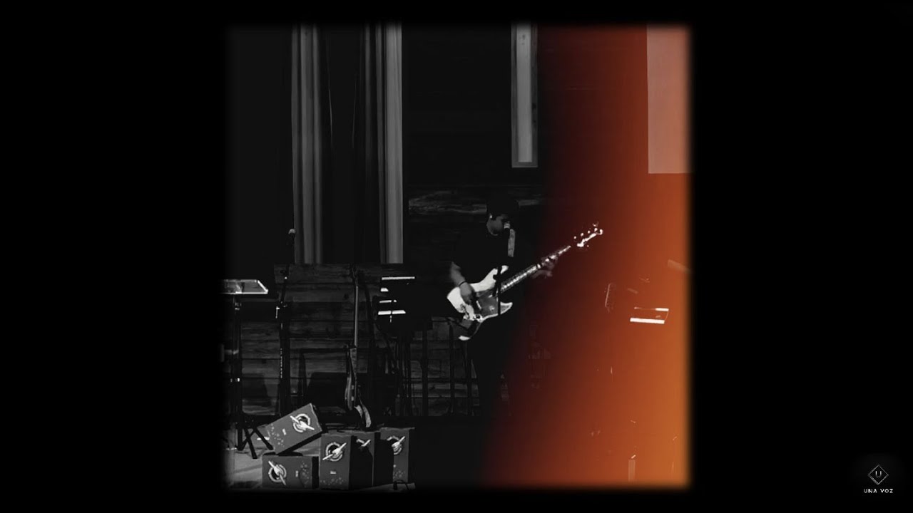 Invencbile + Gratitud Live - Una Voz  (OCC)